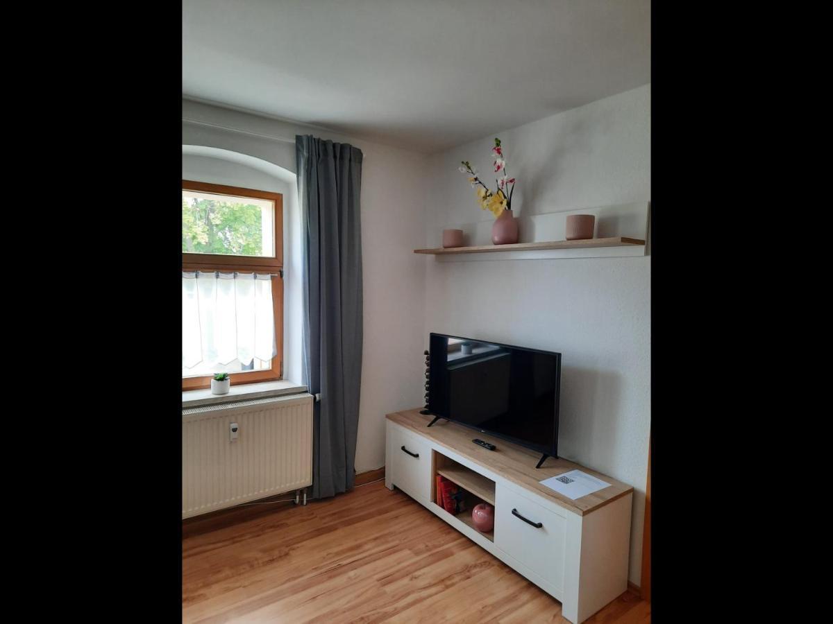 Neu! Geschmackvolle Fewo Lengenfeld Lengenfeld  Buitenkant foto